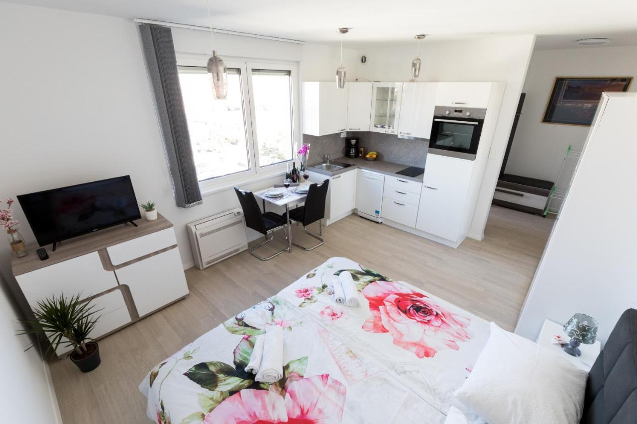 זאדאר Studio Apartman Moonlight מראה חיצוני תמונה